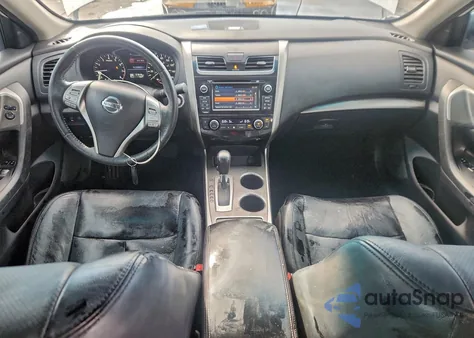 2015 Nissan Altima 2.5 z USA, uszkodzony, nr VIN 1N4AL3AP0FC277141